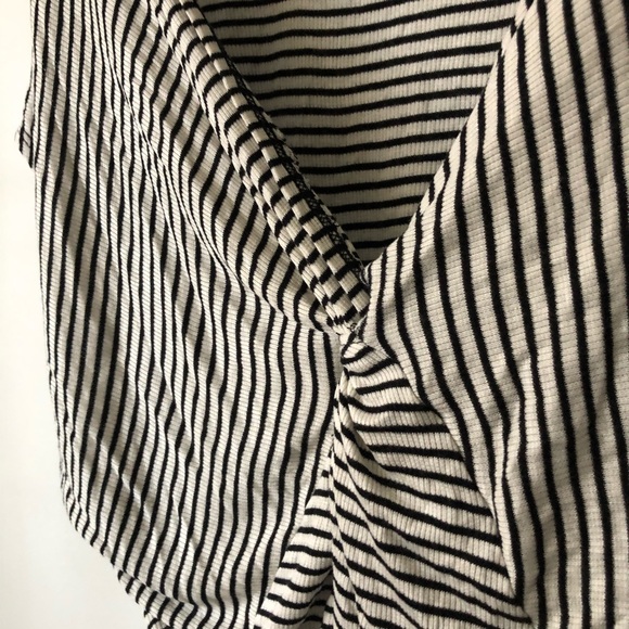 Final Touch Striped T w/ Knot and low back - Picture 4 of 5